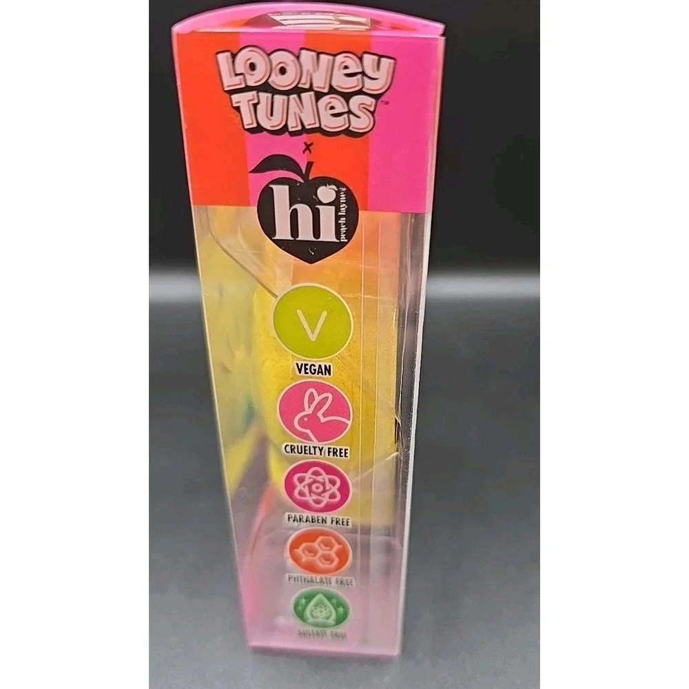 Looney Tunes Hi Peach Layne Tweety Bird Hand-Painted Cotton Candy Bath Bomb New!